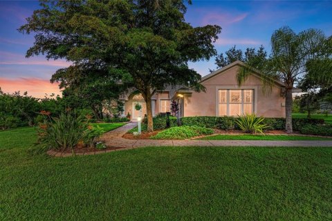Villa ou maison à vendre à Lakewood Ranch, Floride: 4 chambres, 215.44 m2 № 1878236 - photo 1