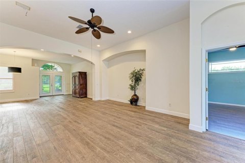 Villa ou maison à vendre à Lakewood Ranch, Floride: 4 chambres, 215.44 m2 № 1878236 - photo 10
