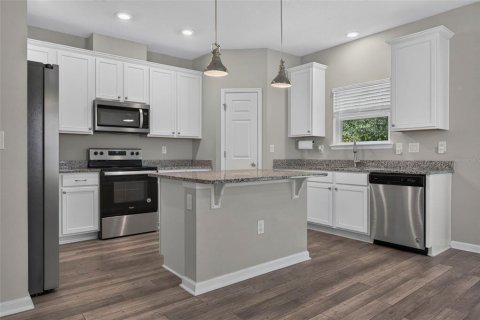 Townhouse in Ormond Beach, Florida 3 bedrooms, 161.28 sq.m. № 2267486 - photo 7