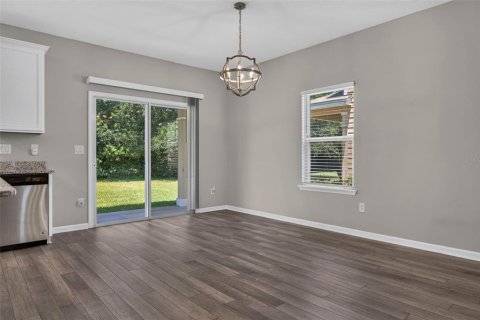 Townhouse in Ormond Beach, Florida 3 bedrooms, 161.28 sq.m. № 2267486 - photo 18