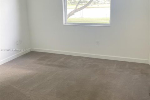 Touwnhouse à vendre à Homestead, Floride: 3 chambres, 143.53 m2 № 1923991 - photo 11