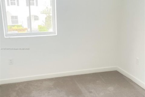 Touwnhouse à vendre à Homestead, Floride: 3 chambres, 143.53 m2 № 1923991 - photo 12