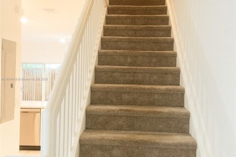 Touwnhouse à vendre à Homestead, Floride: 3 chambres, 143.53 m2 № 1923991 - photo 7