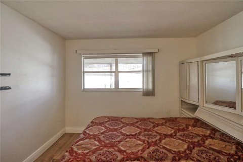 Condo in Sun City Center, Florida, 2 bedrooms  № 2113379 - photo 20