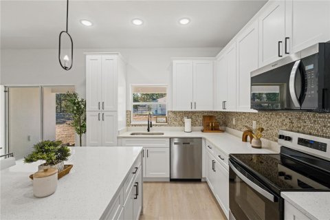 Villa ou maison à vendre à Citrus Springs, Floride: 3 chambres, 139.17 m2 № 2142891 - photo 7