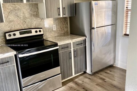 Adosado en venta en North Lauderdale, Florida, 2 dormitorios, 109.35 m2 № 1956186 - foto 13