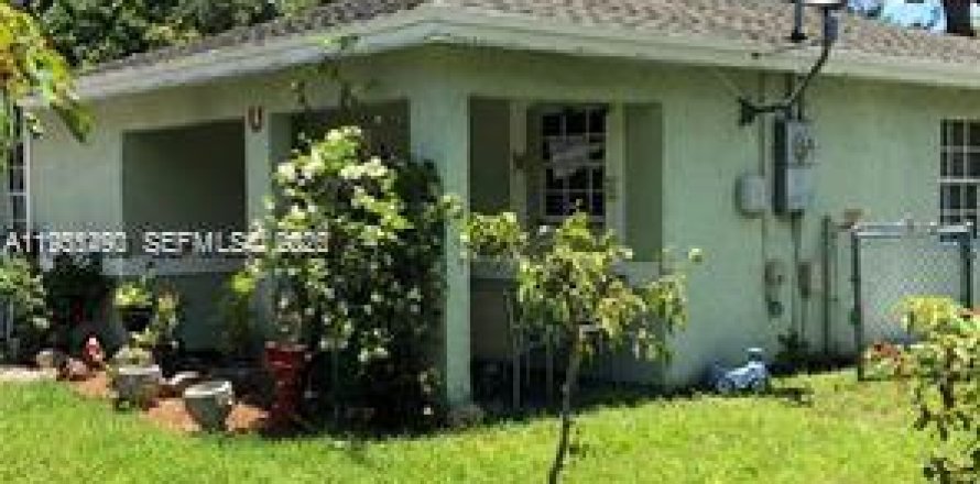 Casa en Fort Lauderdale, Florida 3 dormitorios, 95.22 m2 № 2010260