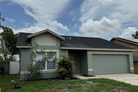 Villa ou maison à Kissimmee, Floride 3 chambres, 119.19 m2 № 2157944