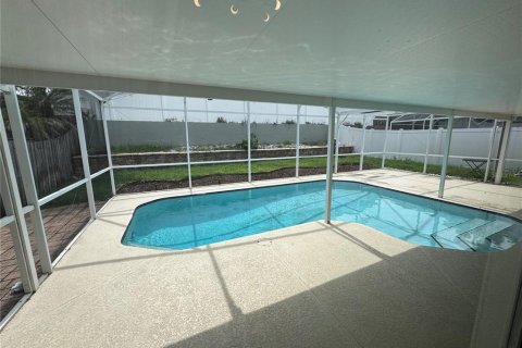 Villa ou maison à louer à Kissimmee, Floride: 3 chambres, 119.19 m2 № 2157944 - photo 6