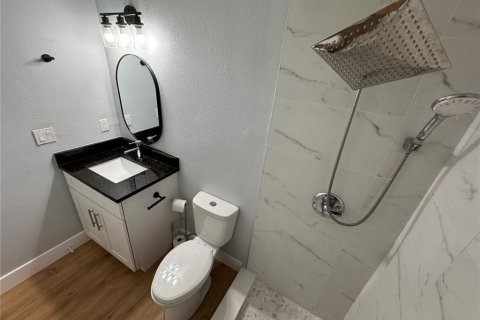 Villa ou maison à louer à Kissimmee, Floride: 3 chambres, 119.19 m2 № 2157944 - photo 17