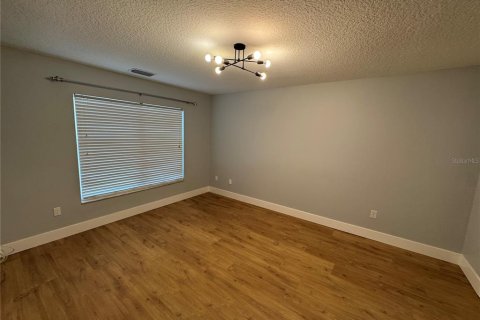 Villa ou maison à louer à Kissimmee, Floride: 3 chambres, 119.19 m2 № 2157944 - photo 9