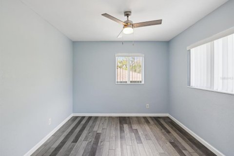 Casa en venta en Saint Petersburg, Florida, 5 dormitorios, 264.49 m2 № 1609832 - foto 29