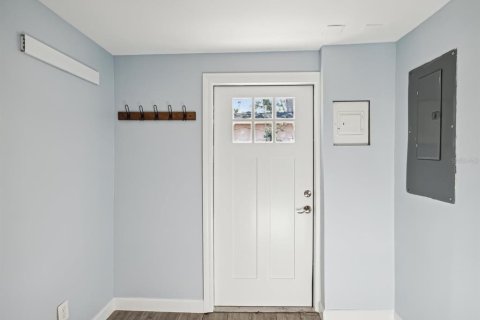 Casa en venta en Saint Petersburg, Florida, 5 dormitorios, 264.49 m2 № 1609832 - foto 5