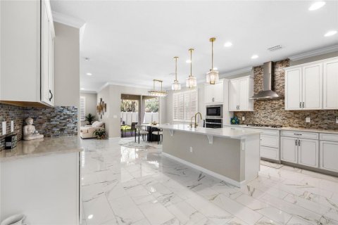 Villa ou maison à vendre à Winter Garden, Floride: 5 chambres, 344.67 m2 № 2425453 - photo 8