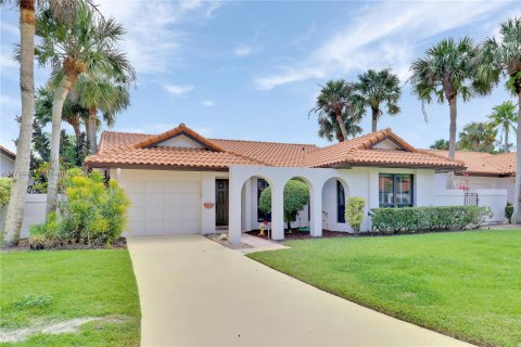 House in Palm City, Florida 3 bedrooms, 143.26 sq.m. № 1711780 - photo 3