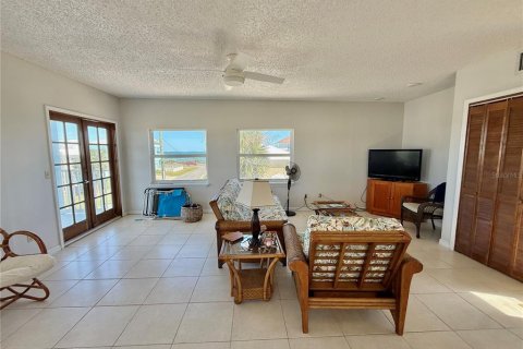 Casa en venta en Flagler Beach, Florida, 3 dormitorios, 149.02 m2 № 2430626 - foto 18