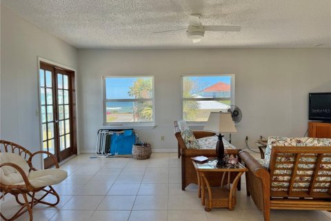 Casa en venta en Flagler Beach, Florida, 3 dormitorios, 149.02 m2 № 2430626 - foto 9
