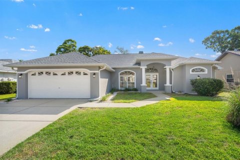 Villa ou maison à Hudson, Floride 3 chambres, 173.36 m2 № 2094243