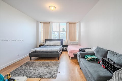 Condo in Miami Beach, Florida, 2 bedrooms  № 2004585 - photo 5