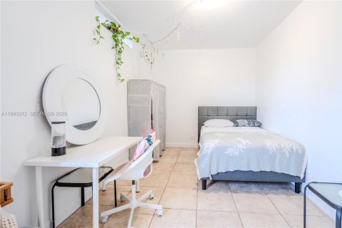 Condo in Miami Beach, Florida, 2 bedrooms  № 2004585 - photo 4