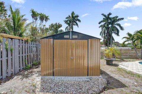 Купить виллу или дом в Лодерхилл, Флорида 3 спальни, 84.36м2, № 2043675 - фото 29