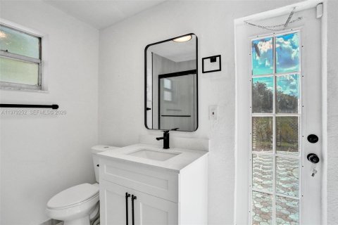 Купить виллу или дом в Лодерхилл, Флорида 3 спальни, 84.36м2, № 2043675 - фото 26