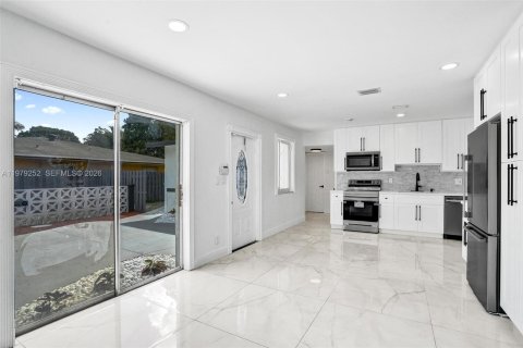 Купить виллу или дом в Лодерхилл, Флорида 3 спальни, 84.36м2, № 2043675 - фото 8