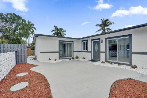 Купить виллу или дом в Лодерхилл, Флорида 3 спальни, 84.36м2, № 2043675 - фото 4