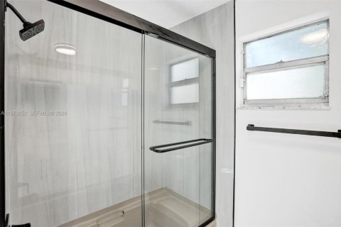 Купить виллу или дом в Лодерхилл, Флорида 3 спальни, 84.36м2, № 2043675 - фото 25