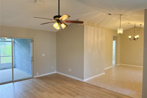Casa en venta en Ocala, Florida, 2 dormitorios, 123.75 m2 № 2208117 - foto 3