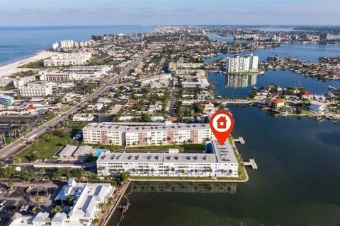 Copropriété à vendre à Saint Pete Beach, Floride: 2 chambres, 125.42 m2 № 1915041 - photo 15
