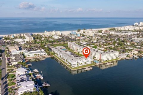 Copropriété à vendre à Saint Pete Beach, Floride: 2 chambres, 125.42 m2 № 1915041 - photo 13