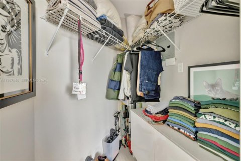 Снять в аренду кондоминиум в Форт-Лодердейл, Флорида 1 спальня, 51.37м2, № 2029169 - фото 11