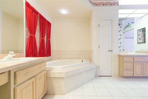 Купить виллу или дом в Спринг-Хилл, Флорида 5 комнат, 181.25м2, № 1834904 - фото 25