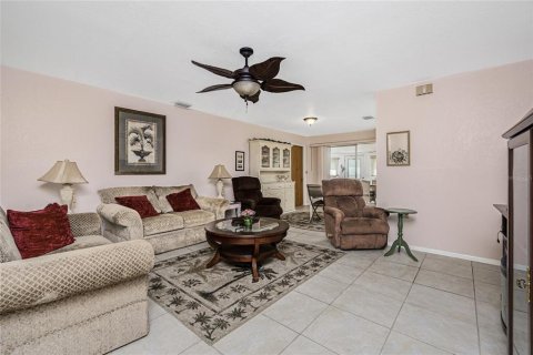 House in Arcadia, Florida 3 bedrooms, 144.93 sq.m. № 1819267 - photo 6