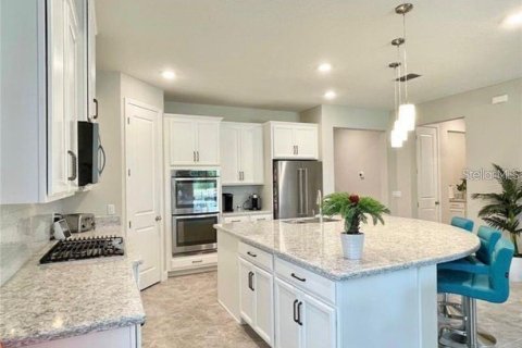 Casa en alquiler en Windermere, Florida, 4 dormitorios, 206.61 m2 № 1916526 - foto 6