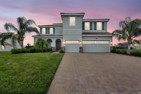 Villa ou maison à vendre à Bradenton, Floride: 5 chambres, 404.78 m2 № 1884981 - photo 1