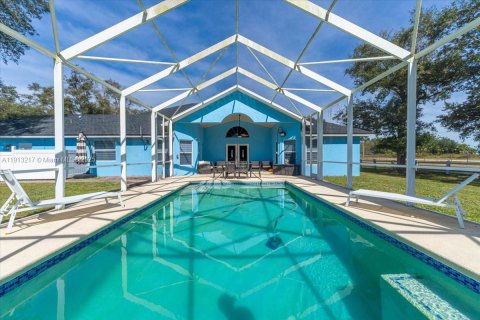 Casa en venta en Okeechobee, Florida, 3 dormitorios № 1968788 - foto 1