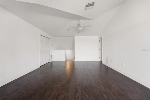 House in Sarasota, Florida 6 bedrooms, 411.46 sq.m. № 2208622 - photo 28