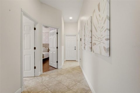 House in Sarasota, Florida 6 bedrooms, 411.46 sq.m. № 2208622 - photo 20