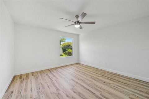 Casa en venta en The Villages, Florida, 3 dormitorios, 129.32 m2 № 1810600 - foto 16
