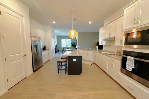 House in Punta Gorda, Florida 4 bedrooms, 209.12 sq.m. № 1813001 - photo 6