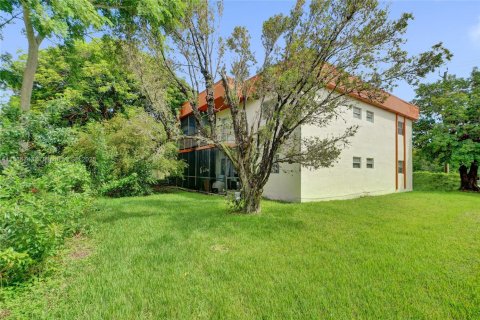 Immobilier commercial à vendre à Miami, Floride: 84.08 m2 № 1938572 - photo 26