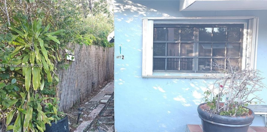 Villa ou maison à Miami, Floride 1 chambre, 140.38 m2 № 1726585