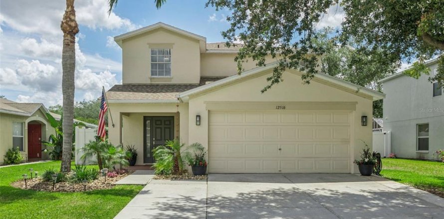 Villa ou maison à Hudson, Floride 5 chambres, 202.43 m2 № 2419515