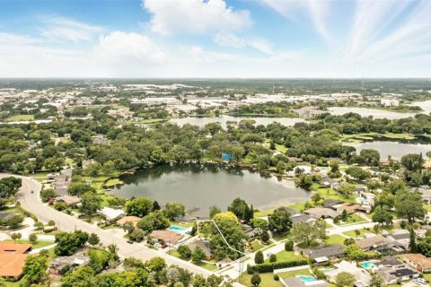 House in Orlando, Florida 4 bedrooms, 256.22 sq.m. № 1816749 - photo 8