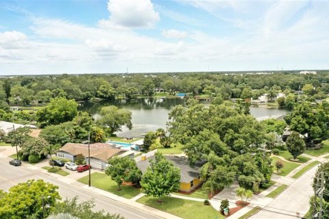 House in Orlando, Florida 4 bedrooms, 256.22 sq.m. № 1816749 - photo 9