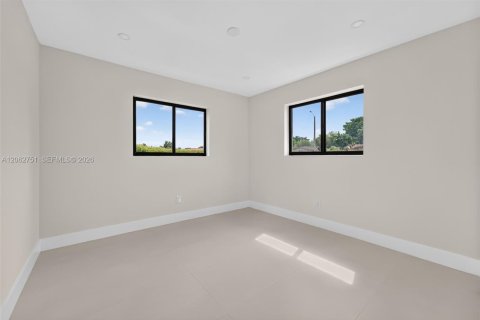 Villa ou maison à vendre à Miami, Floride: 3 chambres, 164.07 m2 № 2278441 - photo 26