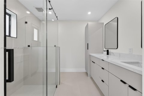 Villa ou maison à vendre à Miami, Floride: 3 chambres, 164.07 m2 № 2278441 - photo 21