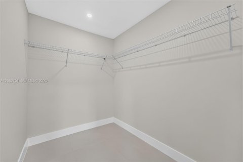Villa ou maison à vendre à Miami, Floride: 3 chambres, 164.07 m2 № 2278441 - photo 23